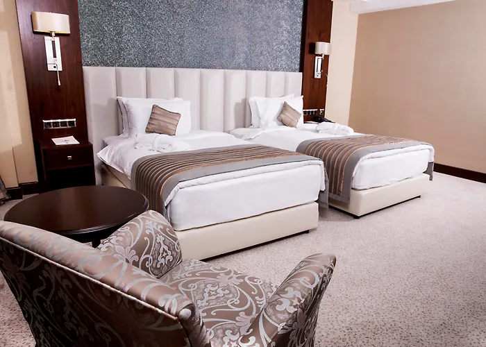 Grand Aras Hotel & Suites