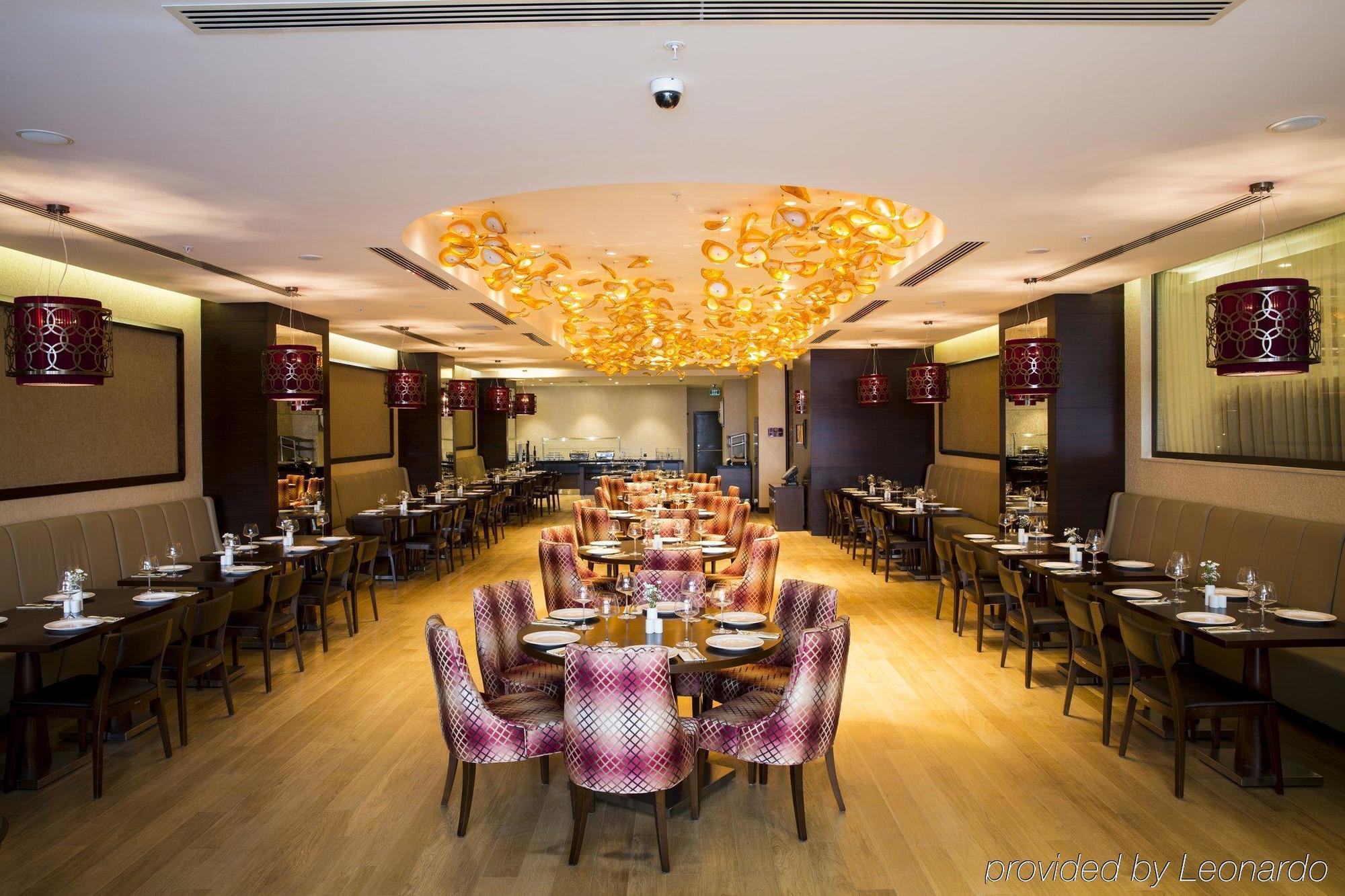 Grand Aras & Отель 4*